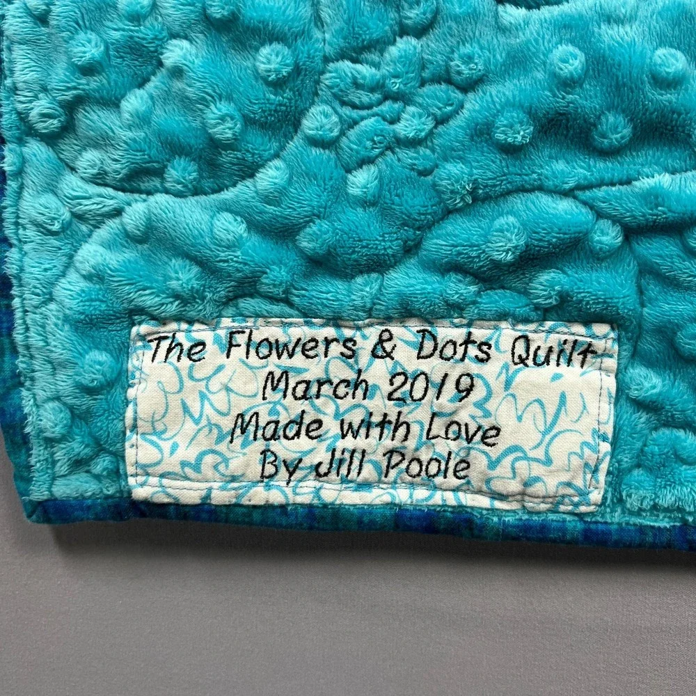 By Jill Poole The Flowers & Dots Quilt Blanket Multi Cuddle Backing (43